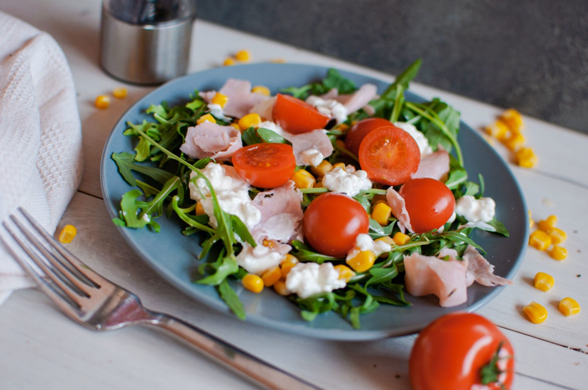 cestovinový šalát na studeno